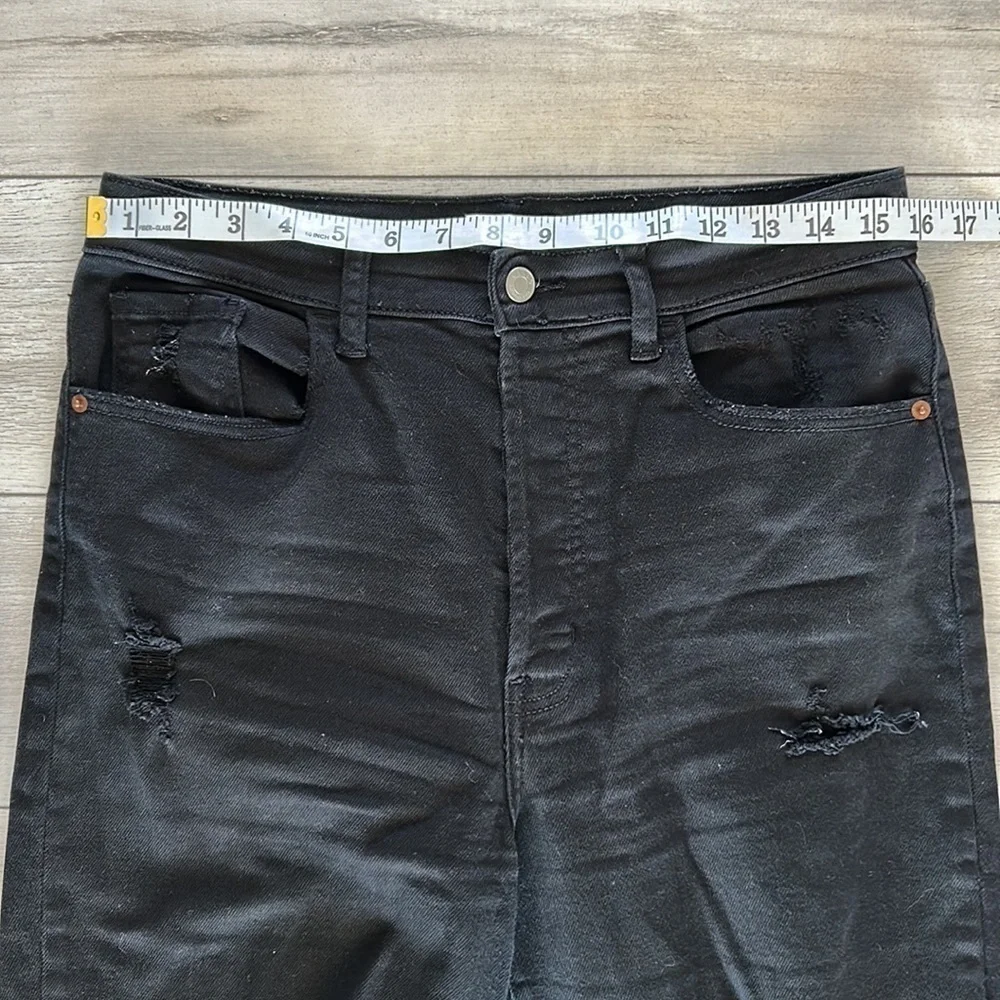 Cello high rise dad jeans size 9 in black